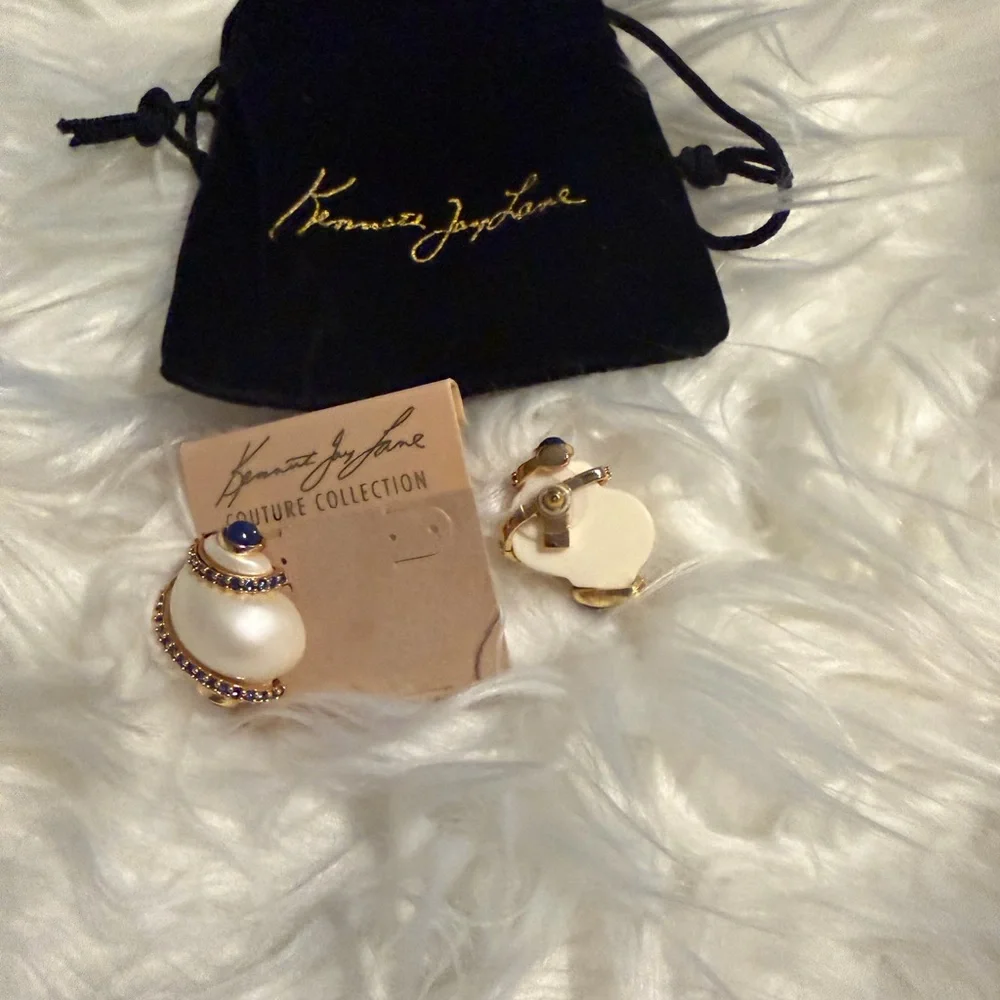 Kenneth Jay Lane Gold and White Earrings - Picture 3 of 3